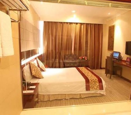 Suzhou Plaza Hotel Esterno foto